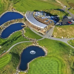06 kacov panorama golf resort klubovna